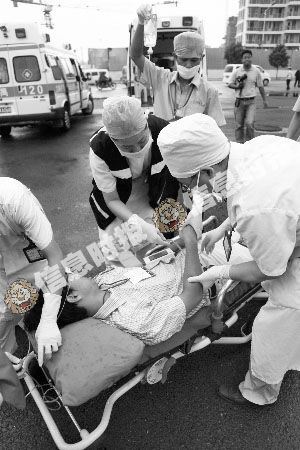 ��خ�^(q��)�e�����а���ȼ�¼���(y��ng)����Ԯ������120���ӓ��ȡ����ߡ�